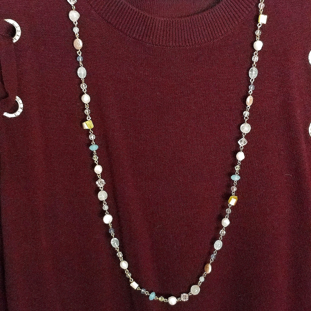 Silvertone necklace w/crystal, glass and acrylic beads